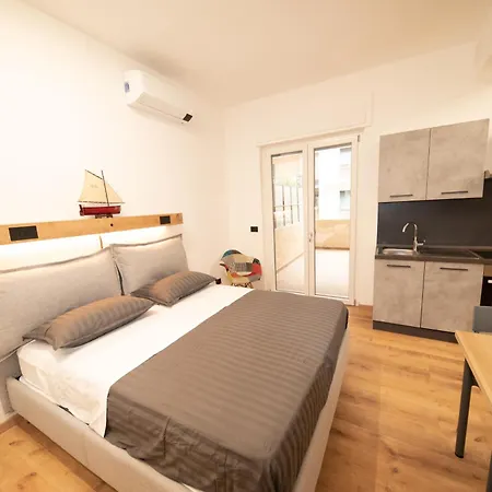 Giulia Apartment *