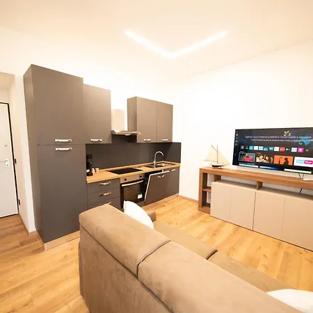 Apartment Giulia Genoa